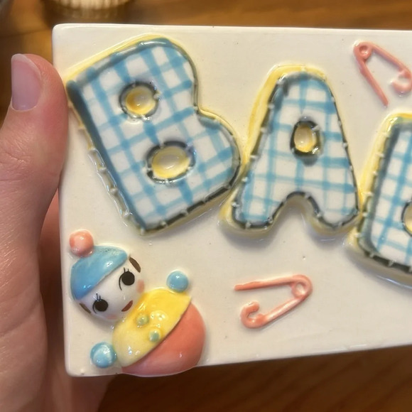 Vintage reliable glassware & pottery co Relpo 1957 Baby ceramic planter - Picture 3 of 10